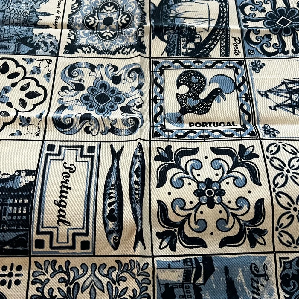 New Authentic Portugal Blue and White TILES Patterned tablecloth 4X4 Square